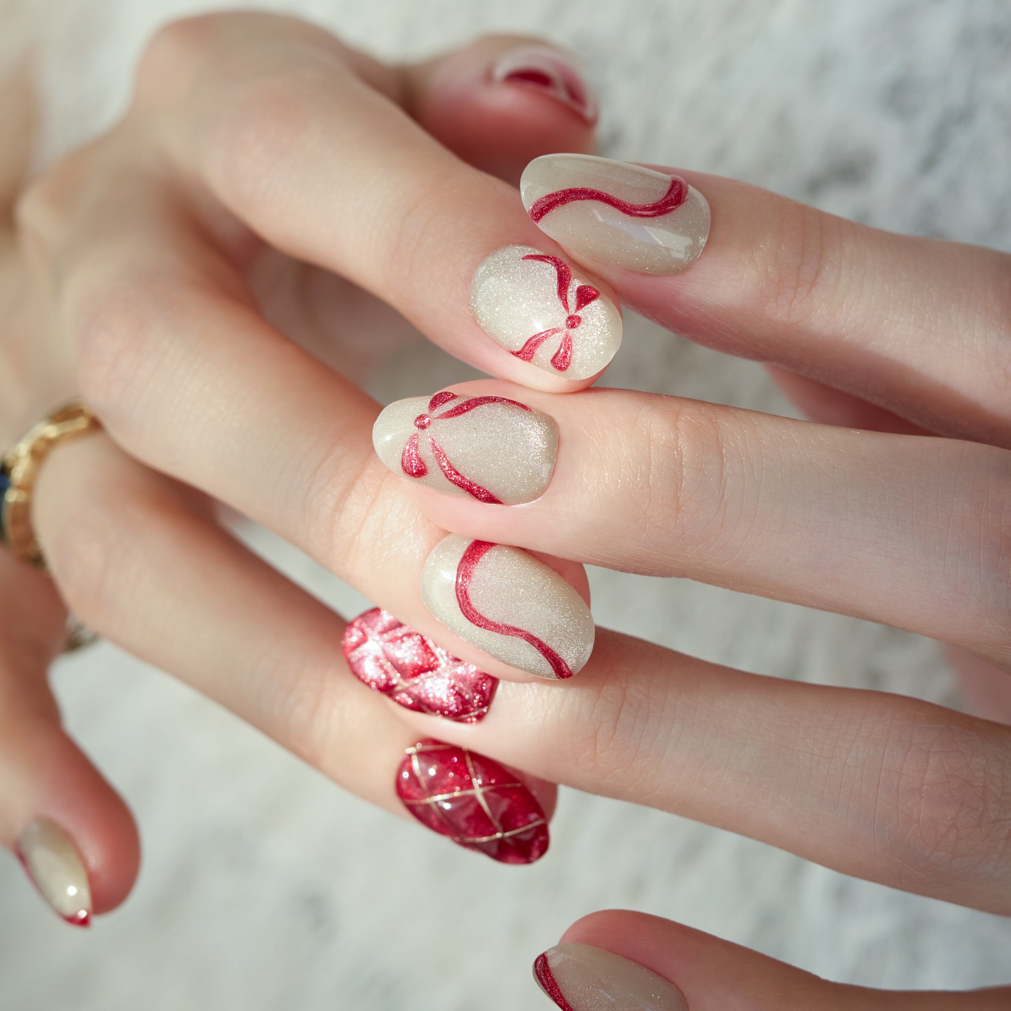 【期間限定】Snow Strawberry Charm