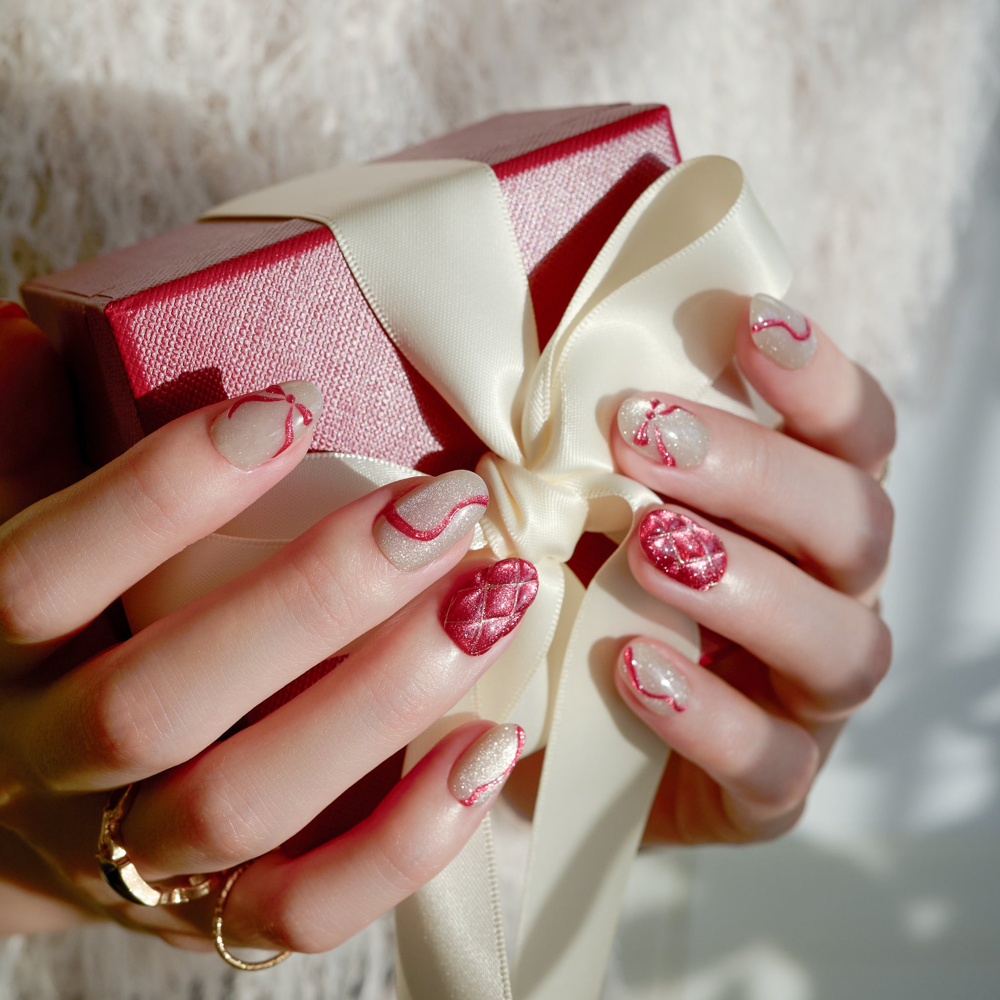 【期間限定】Snow Strawberry Charm