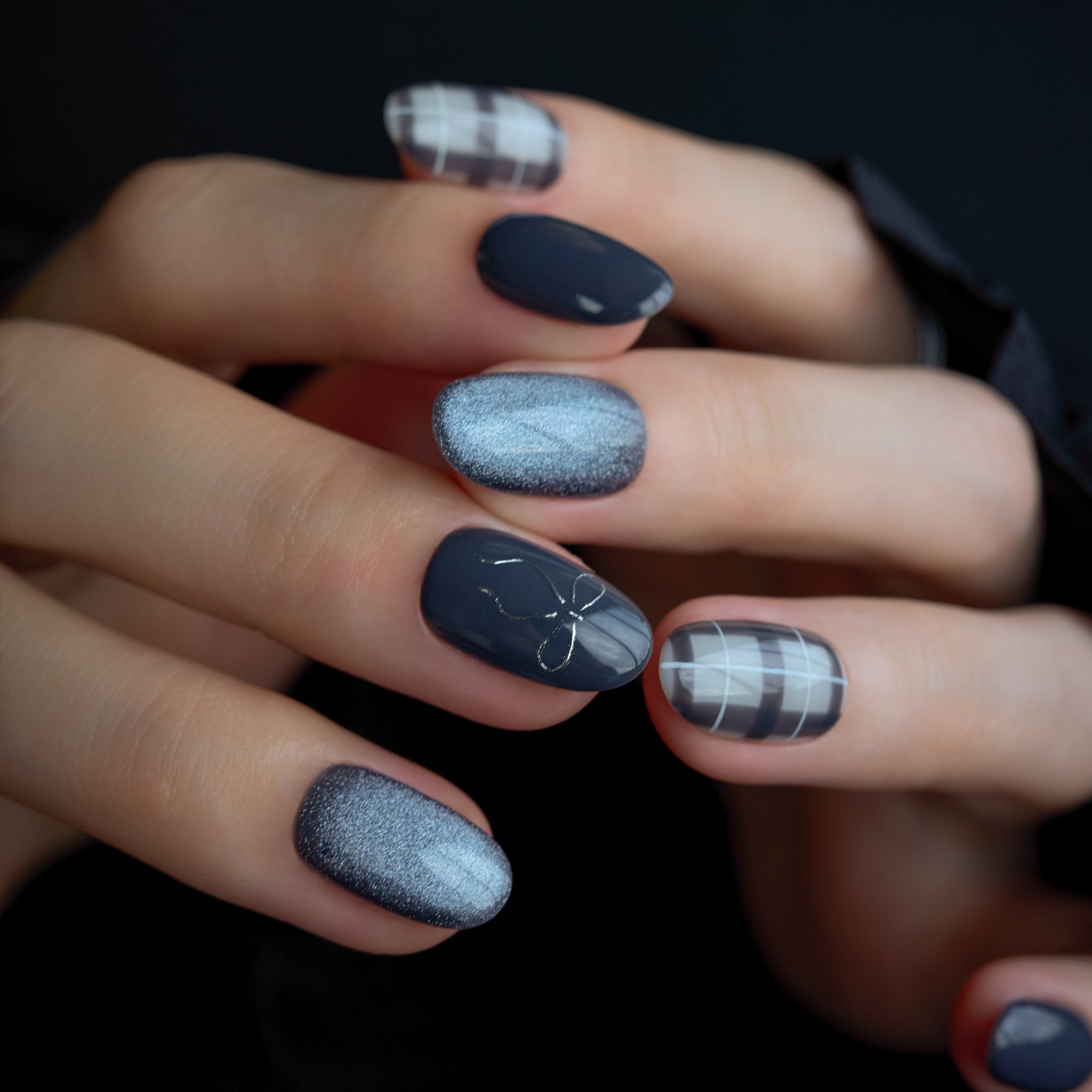 EVERNAIL　エバーネイル　K Navy Tulle Glow　オーバル K Navy Tulle Glow