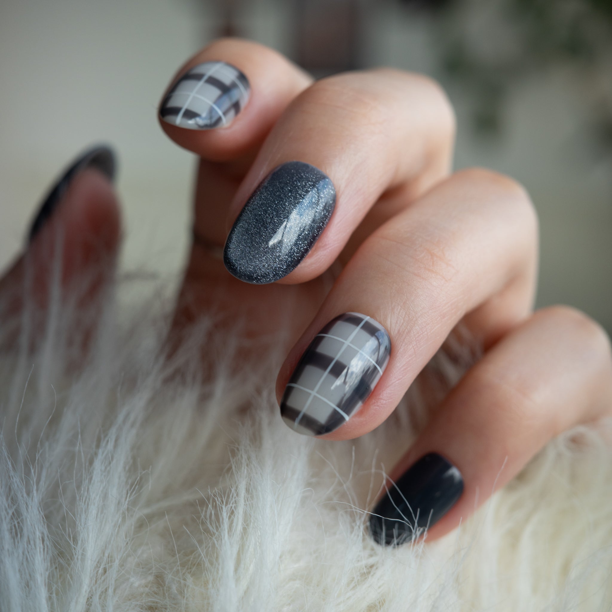 EVERNAIL　エバーネイル　K Navy Tulle Glow　オーバル Navy Tulle Glow