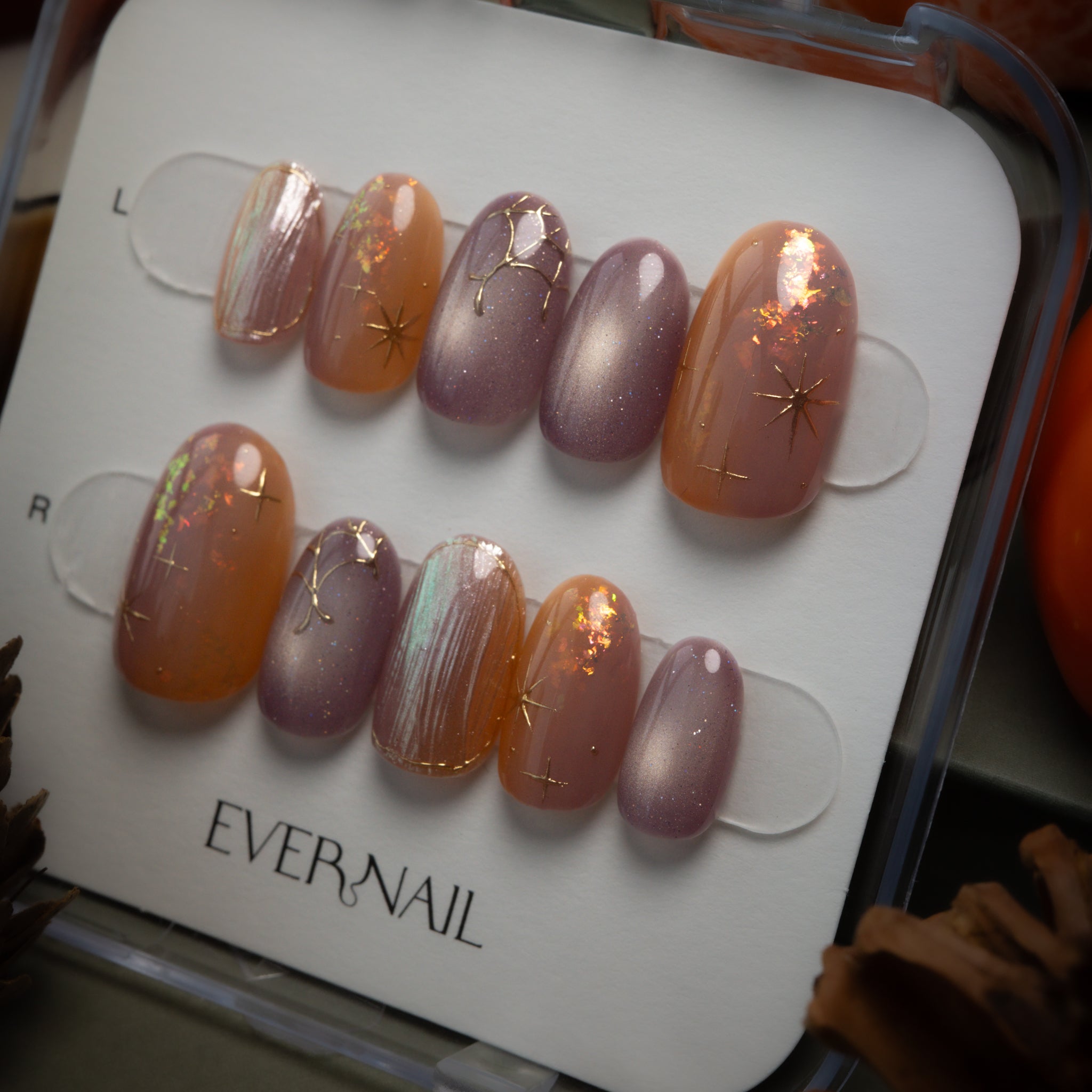 繰り返し使えるサロン級ネイルチップ EVERNAIL｜エバーネイル